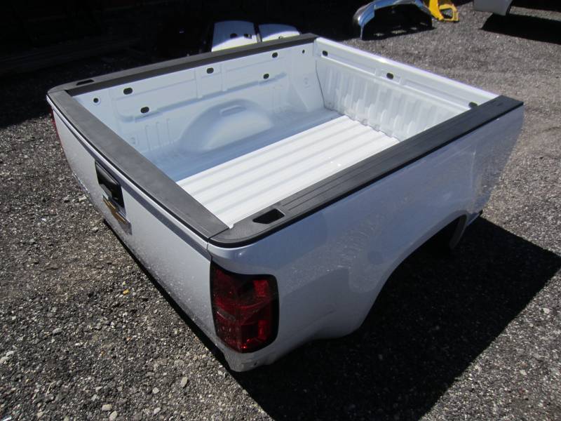 New 15C Chevy Colorado/GMC Canyon 6' White Takeoff Truck Bed, Dick's