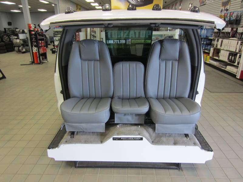 97 03 Ford F 150 V 200 Gray Vinyl Triway Seat Dick S Auto