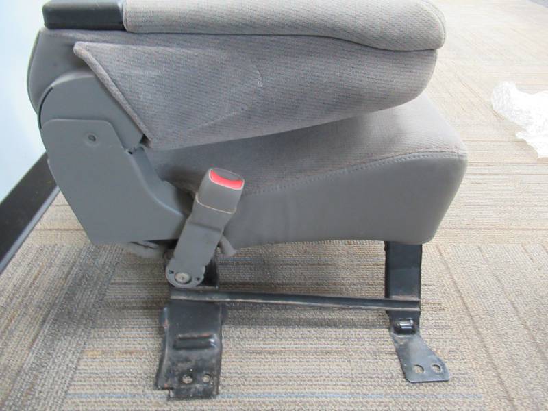 9906 Chevy Express/GMC Savanna Van Gray Center Console, Dick's Auto