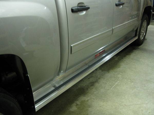 Owens One Piece Wheel to Wheel Board Allowing Easy Access to the Front of the Truck Bed.