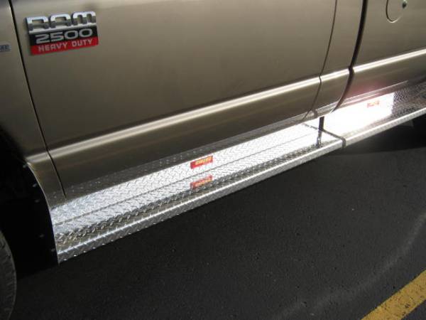 Diamond Plate Aluminum For a Great Look and Good Grip! 