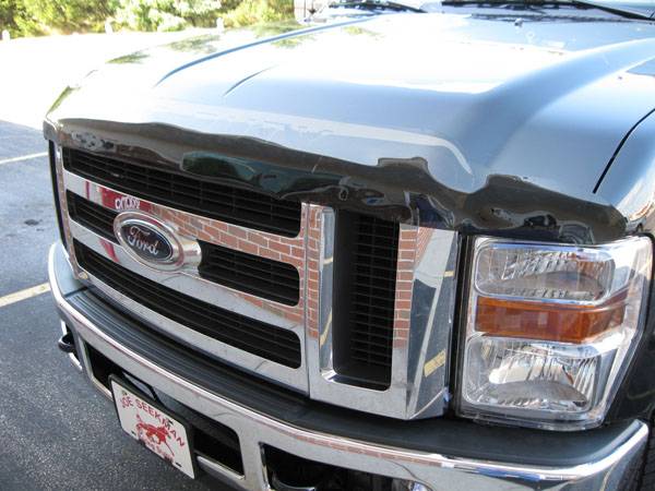 2009 Ford F-350 AVS Smoke Bug Protector