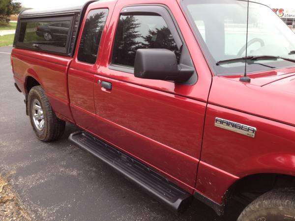 Ford Ranger Standard Cab with AVS Smoke Ventvisors