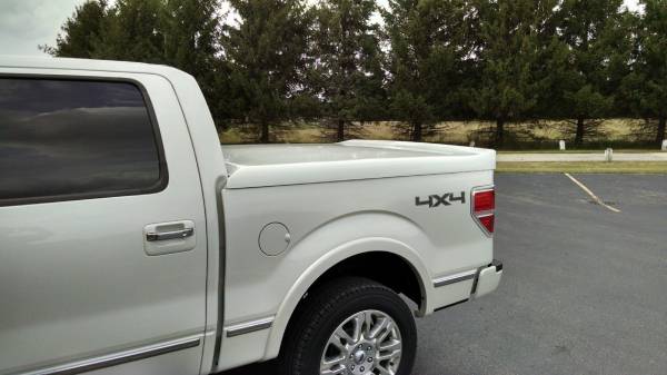 09-14 F-150 5.7 Hugger Lid in White Platinum Pearl