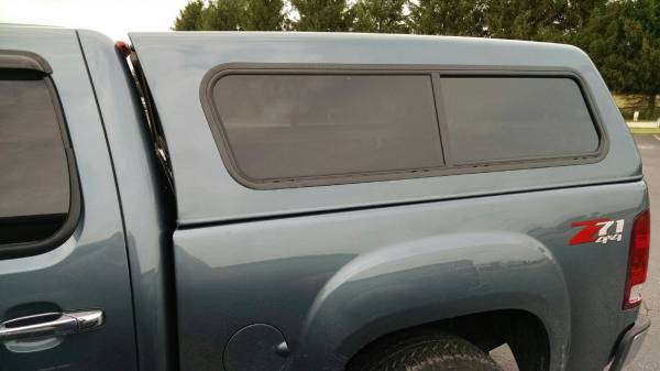 07-13 Chevy Silverado 1500 Crew Cab 5.7ft, Jason Pace Cap with Standard 14" tall 50/50 side windows