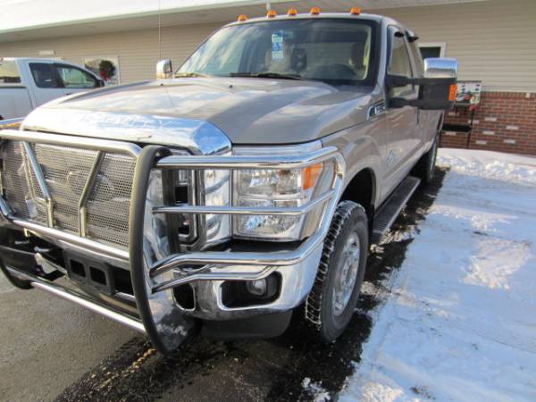 2012 Ford Super Duty with a Westin HDX Grille Guard!