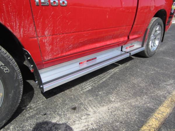 Dodge RAM 1500 with Owens Aluminum Extruded cab and bed boards with a 4" drop!
