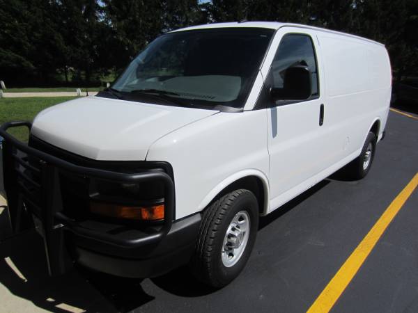 2013 Chevy Van with Go Industries Black Grille Guard!