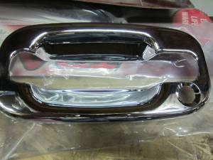 Putco - 02-06 Cadillac Excalade/EXT/ESV Putco chrome door handles (outer ring only)(Driver side keyhole only)