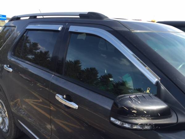 Stampede Chrome Rainguards on the 2015 Ford Explorer!