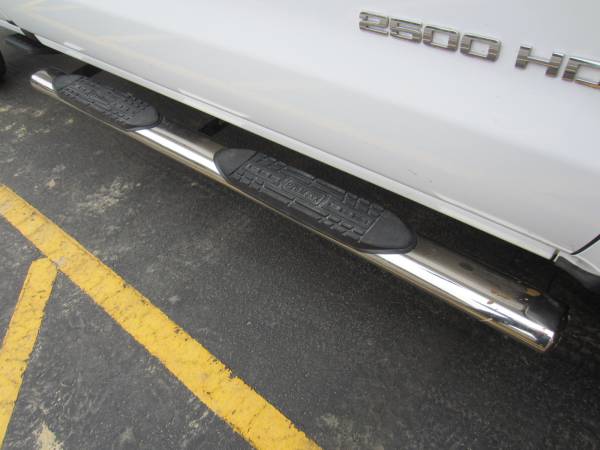 ProMaxx 4" Stainless Steel Oval Boards are a sleek way to provide easy access to your truck, van, or SUV!