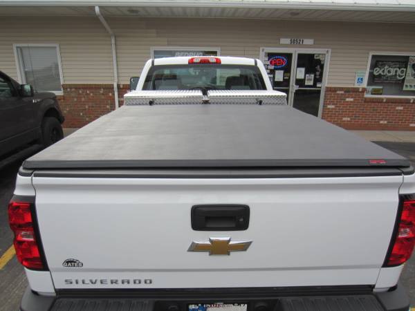 A K&W GullWing toolbox with a Trifecta Tonneau cover - A perfect combination!