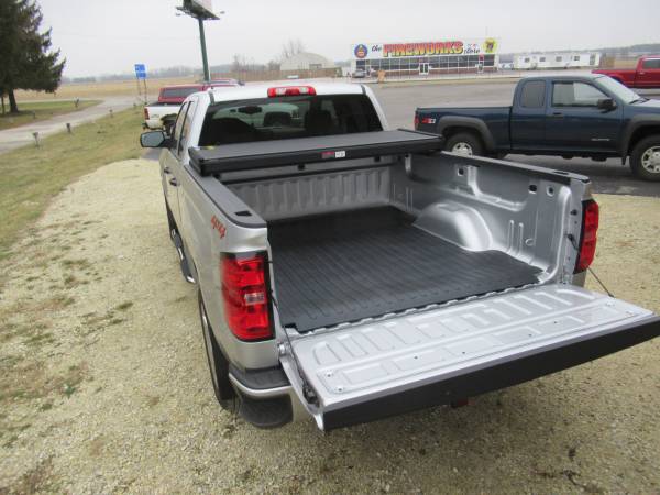 New Extang SolidFold 2.0 Bed Cover, Bed Mat, Running Boards, and Mud Flaps