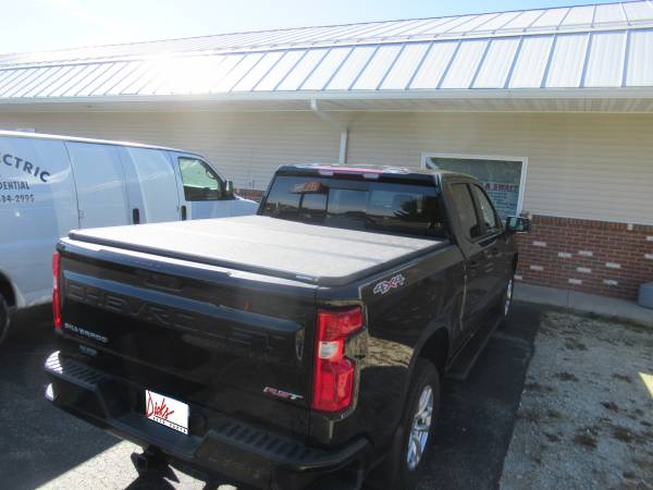 Photo Gallery 19 20 Chevy Silverado Gmc Sierra Extang Solid Fold 2 0 Tonneau Cover Westin Sure Grip Running Boards