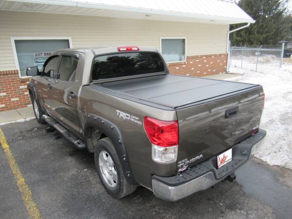 2020 Toyota Tundra Tonneau Cover