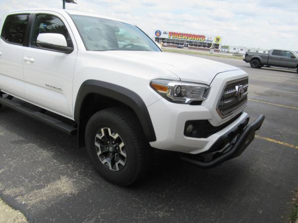 2017 Toyta Tacoma GoRhino BullBar