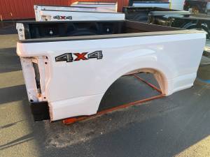 17-22 Ford F-250/F-350 Super Duty White 6.9ft Short Truck Bed