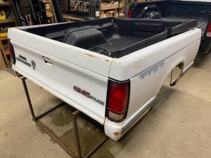 82-93 Chevy S-10/GMC S-15 White 6ft Short Truck Bed