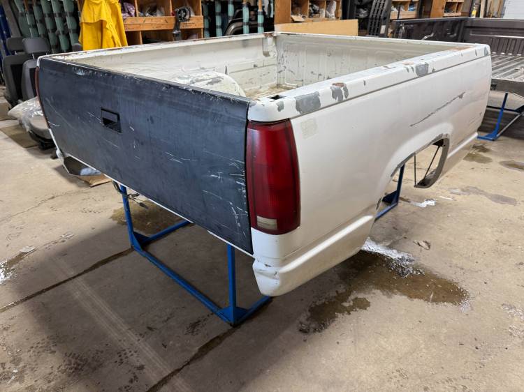 Chevrolet  - Used 88-98 Chevy CK White 6.5ft Short Truck Bed