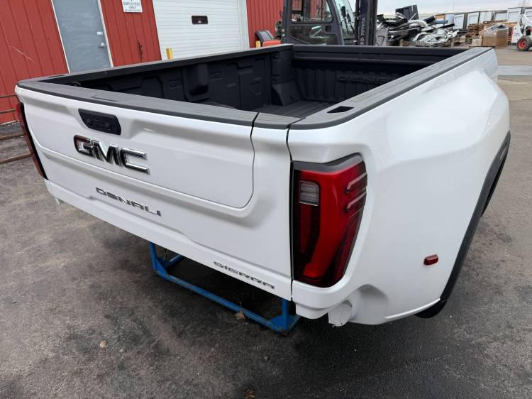 Ford  - Used 20-C GMC Sierra 3500 8ft Pearl White Dually Long Truck Bed