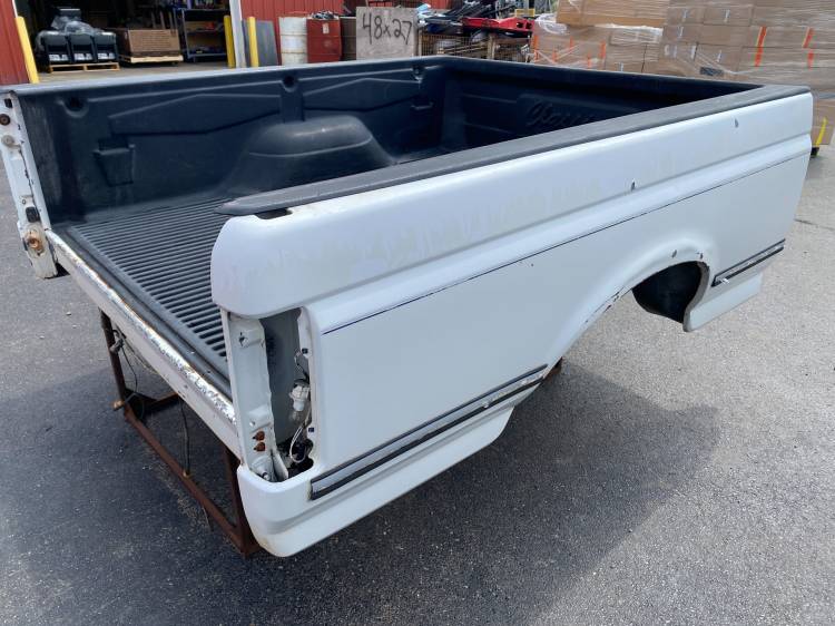 Ford  - Copy of Used 87-96 Ford F-150/F-250/F-350 Dual Tank 6.5ft White Short Bed