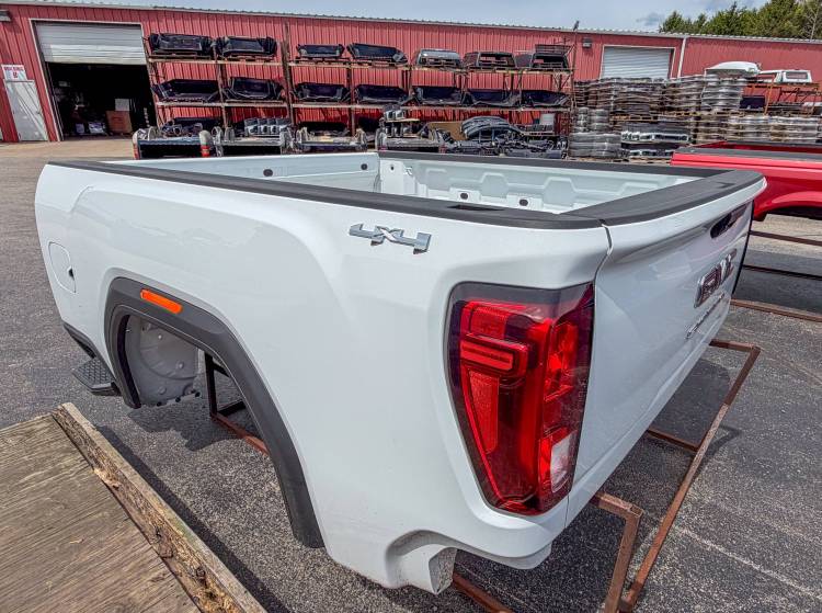 20-C GMC Sierra 2500/3500 6.9ft Pearl White Short Truck Bed Without Tailgate or Taillights