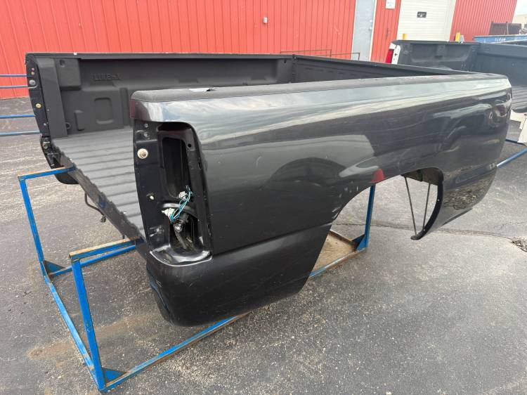 Chevrolet  - 99-06 Chevy Silverado/GMC Sierra Charcoal 6.5ft Short Bed