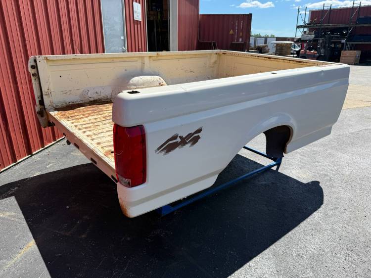 Ford  - Used 87-96 Ford F-150/F-250/F-350 8ft Cream White Dual Tank Long Bed