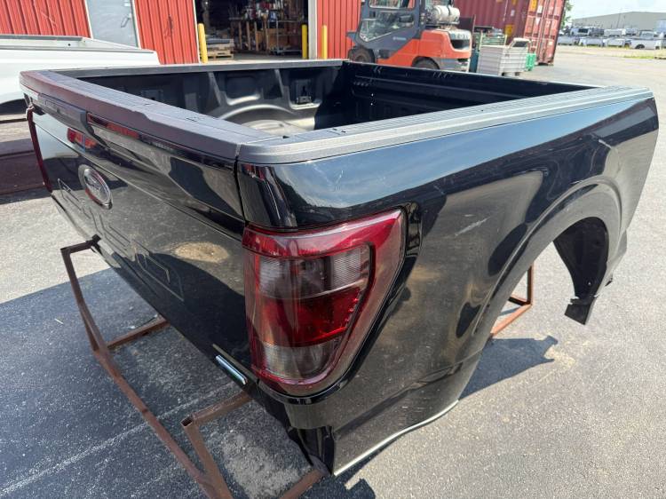 Ford  - 21-C Ford F-150 Tuxedo Black 5.5ft Short Truck Bed