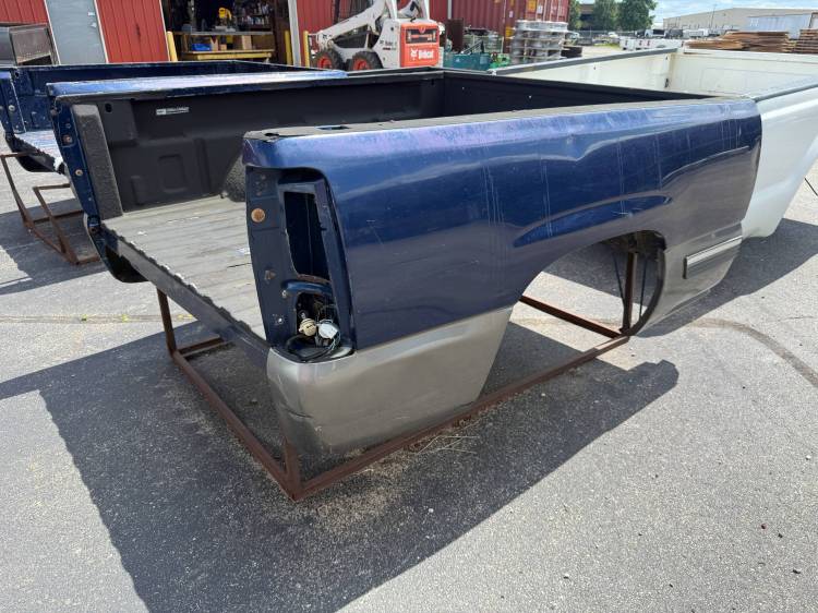 Chevrolet  - 99-06 Chevy Silverado/ GMC Sierra Blue/Gray 6.5ft Short Bed