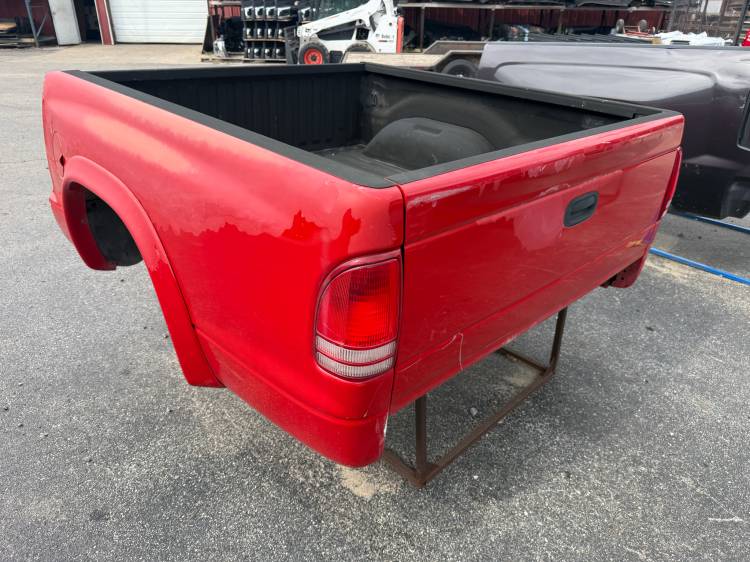 Dodge  - 97-04 Dodge Dakota 5.5ft Red Truck Bed