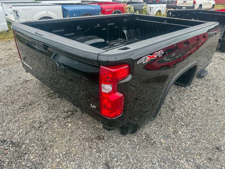 Chevrolet  - New 20-C Chevy Silverado HD Black 8ft Long Truck Bed Complete