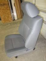 11-16 Ford F-250/F-350 Super Duty Gray Cloth 40/20/40 Passenger's Seat ONLY - Image 2