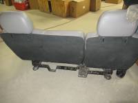 00-06 Chevy Suburban Gray Leather 2nd Row Rear Bench Seat - Image 20
