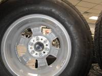 07-19 Mercedes-Benz Sprinter 2500 Van 16" 6 Lug Aluminum Wheel with LT245/75R16 Michelin Agilis LTX tires - Image 16