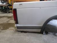 82-93 Chevy S-10/GMC S-15 White 6ft Short Truck Bed - Image 27
