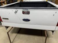 04-08 Ford F-150 White 5.5ft Short Truck Bed - Image 33
