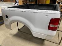 04-08 Ford F-150 White 5.5ft Short Truck Bed - Image 5