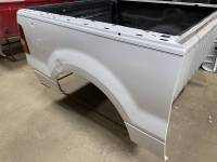 04-08 Ford F-150 White 5.5ft Short Truck Bed - Image 76