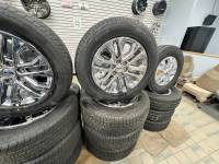 04-24 Ford F-150 6 Lug 20" Chrome Wheel w/Pirelli Scorpion ATR Black Wall Tires 275/60/20
