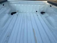 05-21 Nissan Frontier White 6 ft King Cab Short Bed - Image 10