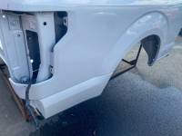 Used  15-C Ford F-150 White 6.5ft Short Truck Bed - Image 44