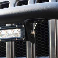 Westin WJ2 Bumper Bull Bar LED Light Bar Mount For Mounting 20 in. Light Bar Behind Plane Of The Bull Bar - 59-88015