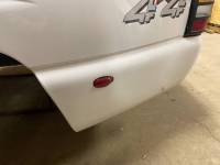 01-06 Chevy Silverado 3500 White Dually Bed 8' - Image 17