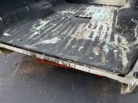 Ford  - 99-10 Ford F-350 White/Gold Superduty 8 ft Dually Truck Bed - Image 13