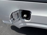 Toyota  - 2016-2023 Toyota Tacoma Access Cab 6ft White Short Bed - Image 21