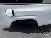 Toyota  - 2016-2023 Toyota Tacoma Access Cab 6ft White Short Bed - Image 23