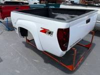 Chevrolet  - 04-12 Chevy Colorado White 6ft Extended Cab Truck Bed - Image 3