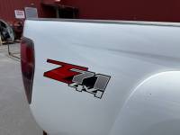 Chevrolet  - 04-12 Chevy Colorado White 6ft Extended Cab Truck Bed - Image 15