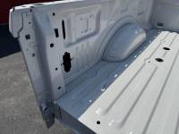 Ford  - 17-22 Ford F-250/F-350 Super Duty Gray/White 6.9ft Short Truck Bed - Image 17